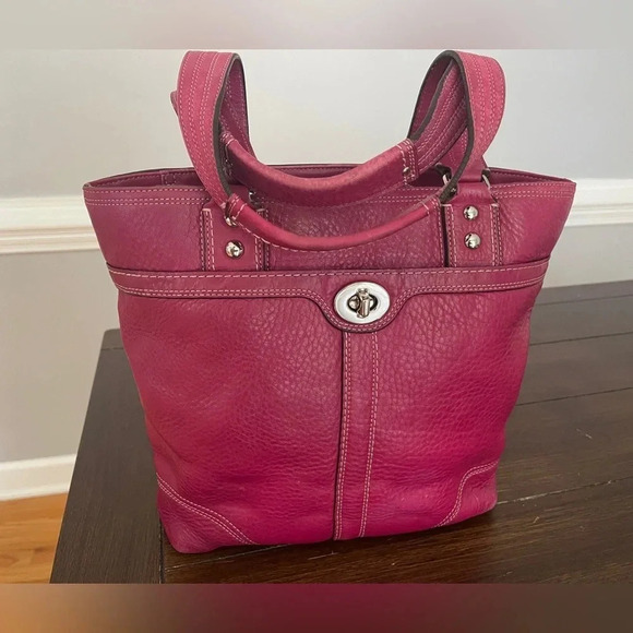 Coach turn lock tote bag - Picture 5 of 15